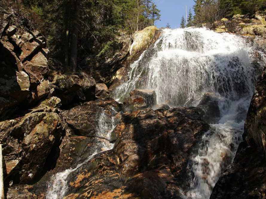 Dvorský vodopad v Krkonoších_ Dvorský vodopád v Krkonoších